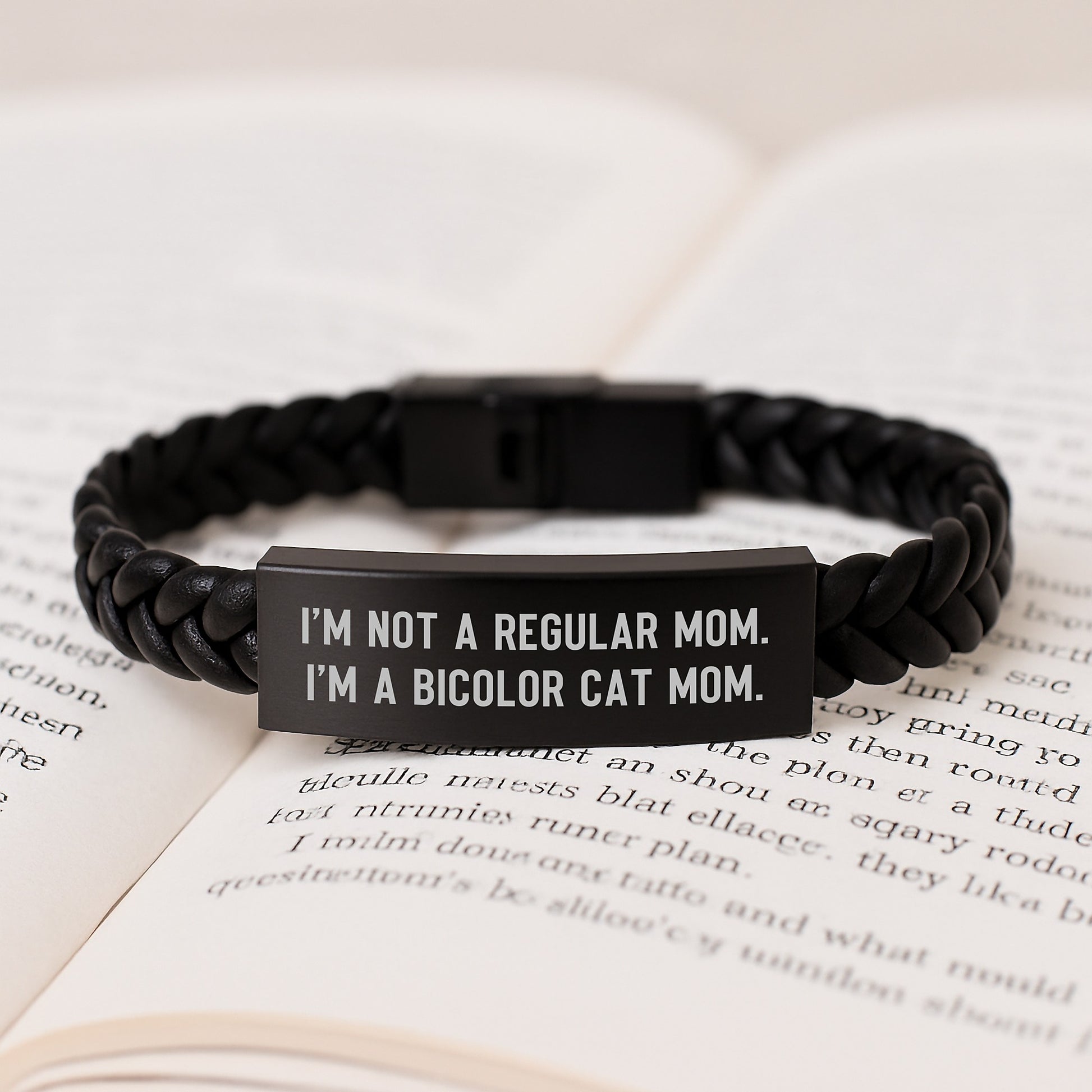 Bicolor Cat Mom's Unique Gift, I'm Not A Regular Mom. I'm A Bicolor Cat Mom. Interlaced Leather Bracelet for Graduation, Gifts from Mom to Bicolor Cat Lover - Image 3
