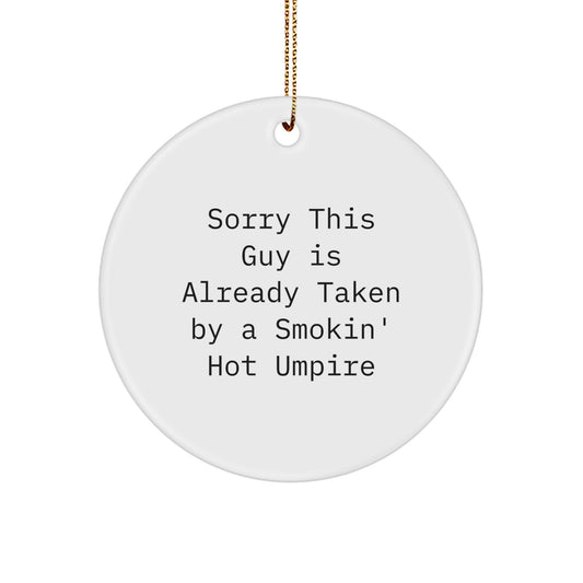 Funny Umpire Gifts for Friends, Circle Ornament Umpire, Christmas Unique Gifts from Friends - Image 1